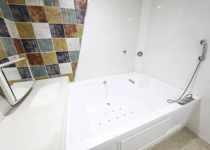 Q5 Songdo Hotel Busan