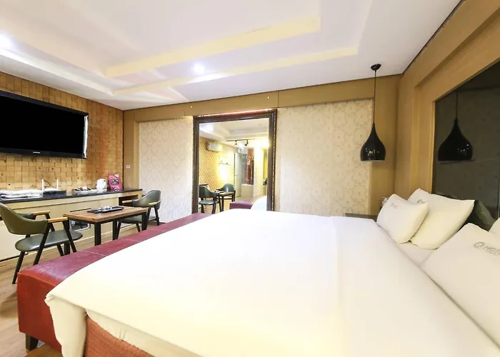 Hotel Q5 Songdo 3*